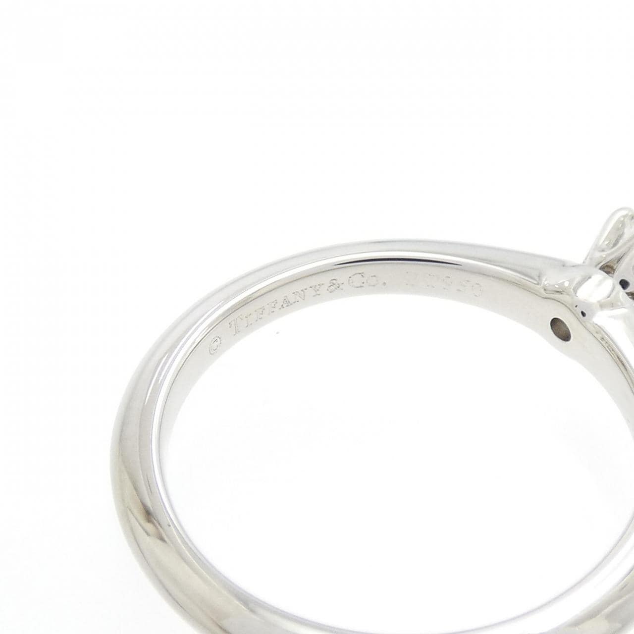 ティファニー クラシックソリティア リング 0.25CT