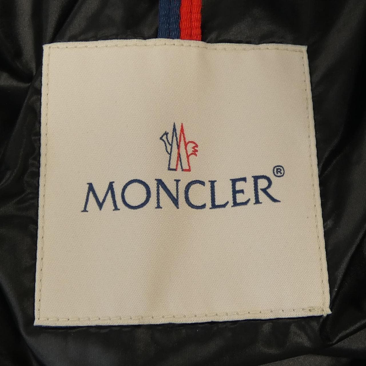 モンクレール MONCLER ダウンジャケット