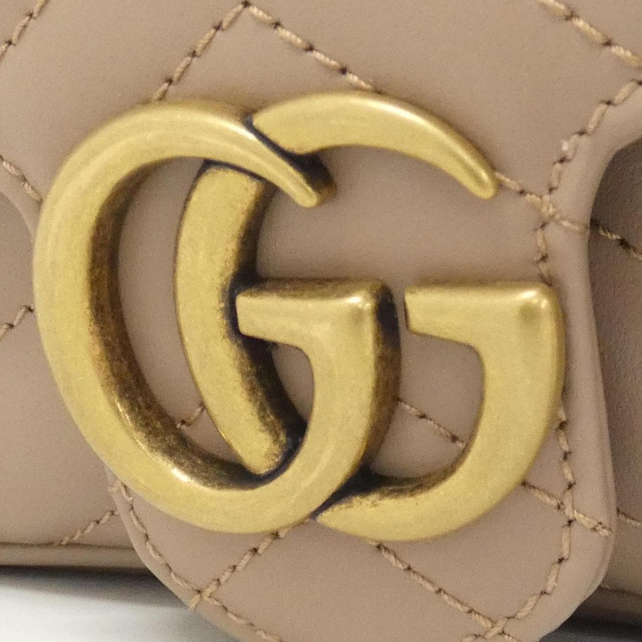 【新品】グッチ GG MARMONT 476433 DTDCT ショルダーバッグ