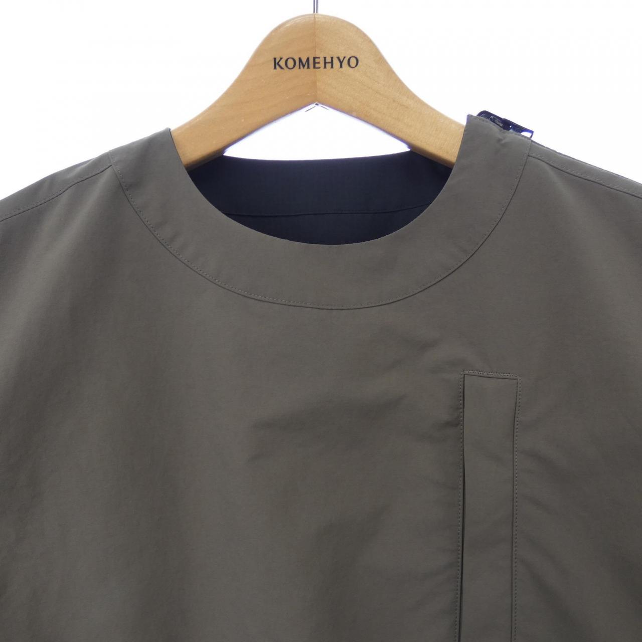 サカイ SACAI トップス
