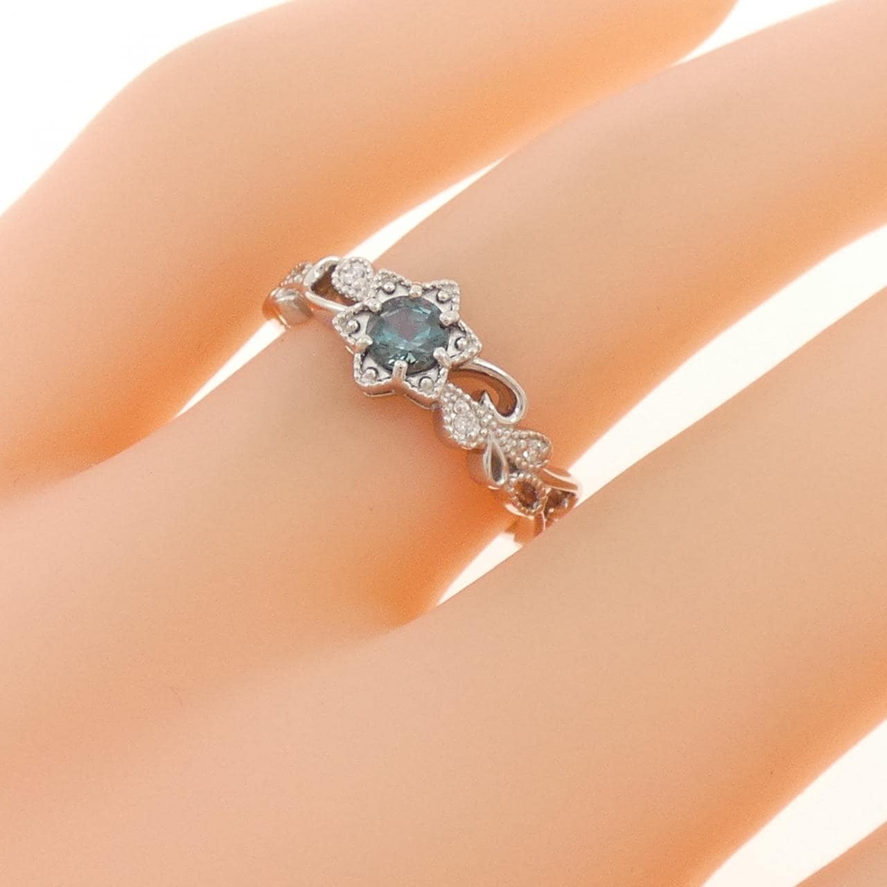 PT900 フラワー アレキサンドライト リング 0.280CT