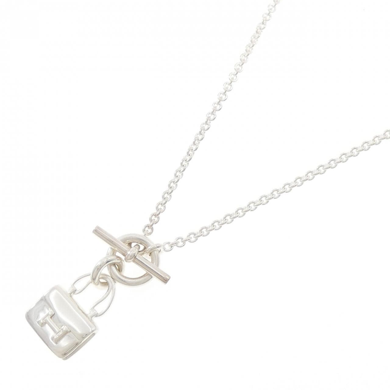 HERMES amulettes constance necklace