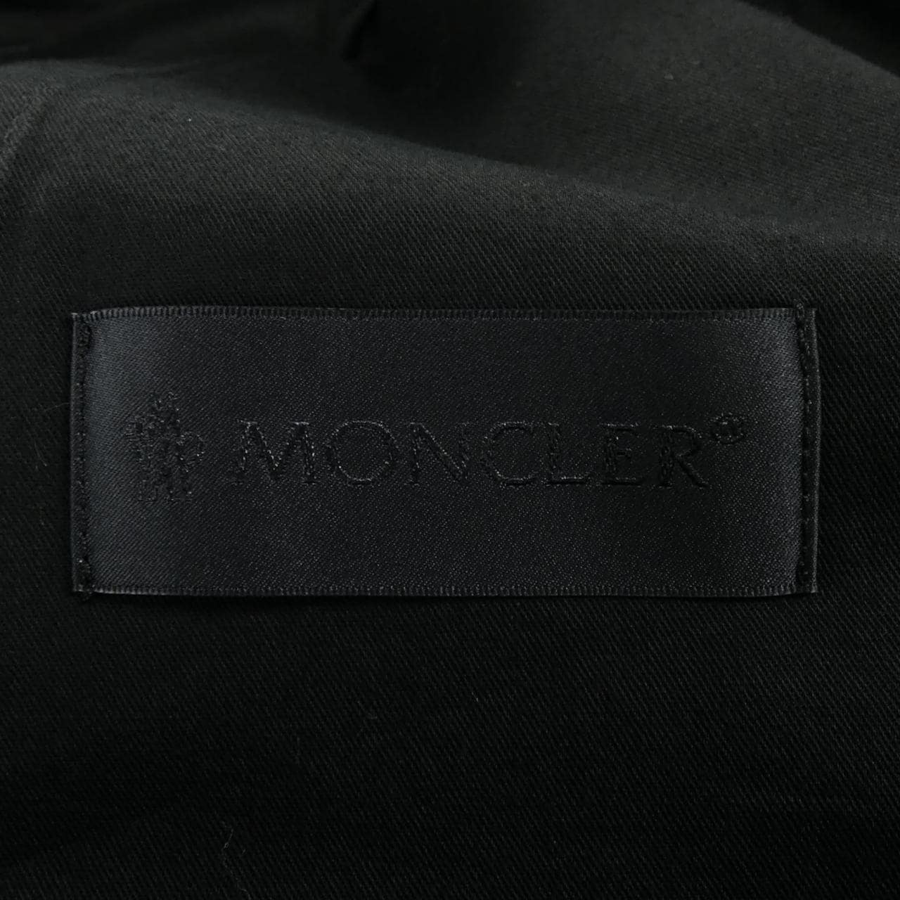 モンクレール MONCLER I10912B00010M2666 ショートパンツ