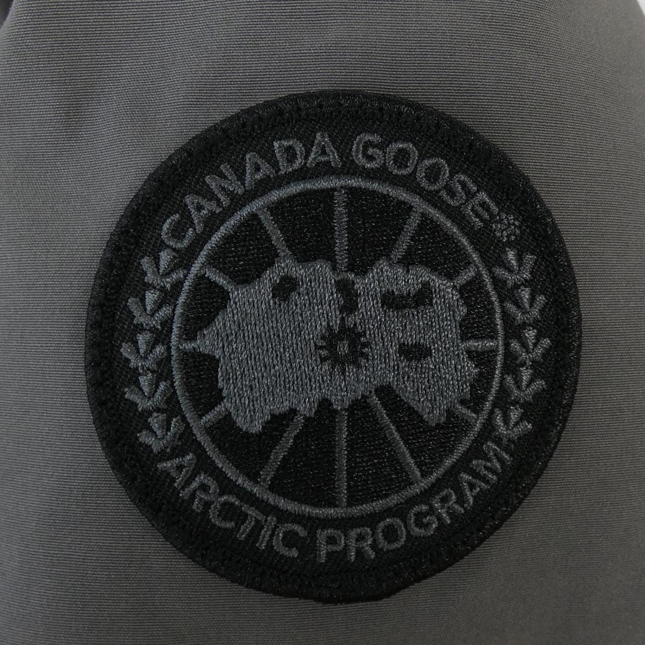 カナダグース CANADA GOOSE ダウンジャケット