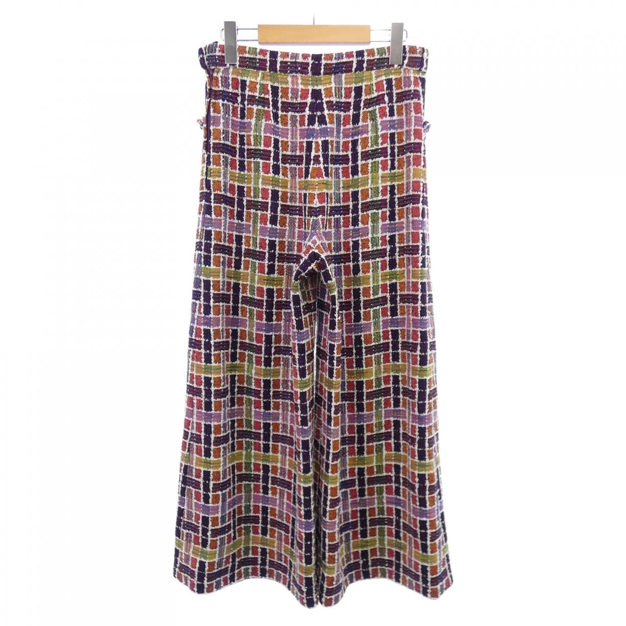 CHANEL P75204V66763 Pants