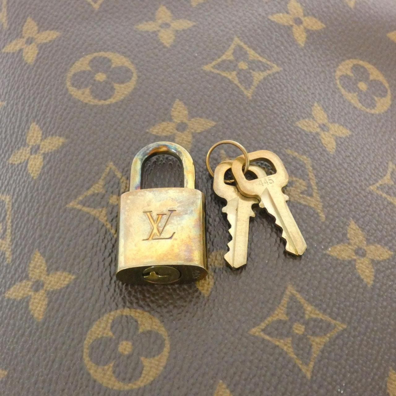 LOUIS VUITTON Monogram Montorgueil PM M95565 單肩包