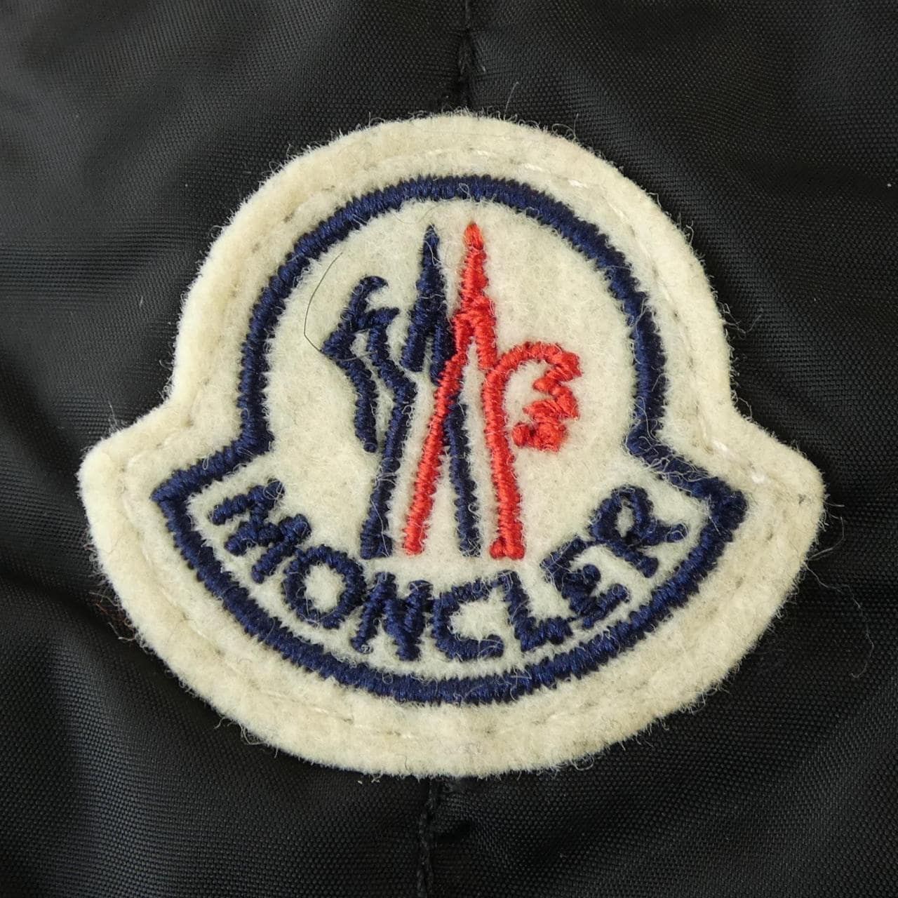 モンクレール MONCLER AJA ダウンコート