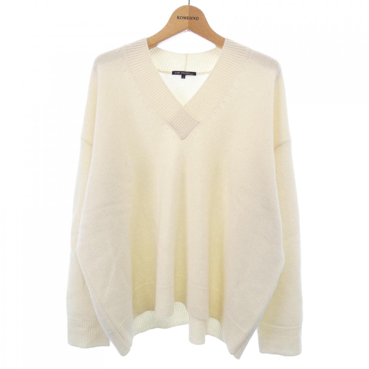 ニジュウサンク 23区 ニット