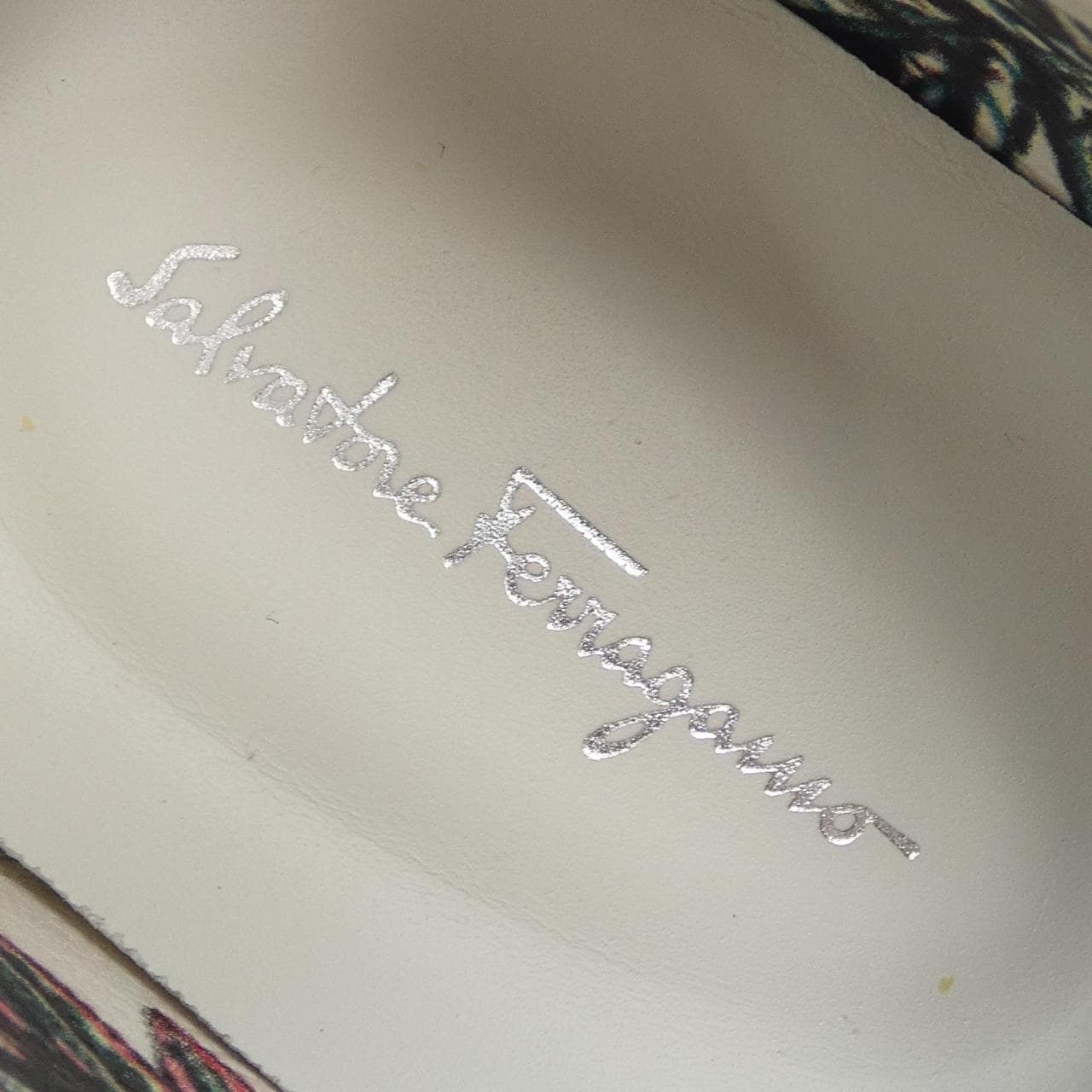 サルヴァトーレフェラガモ SALVATORE FERRAGAMO スニーカー