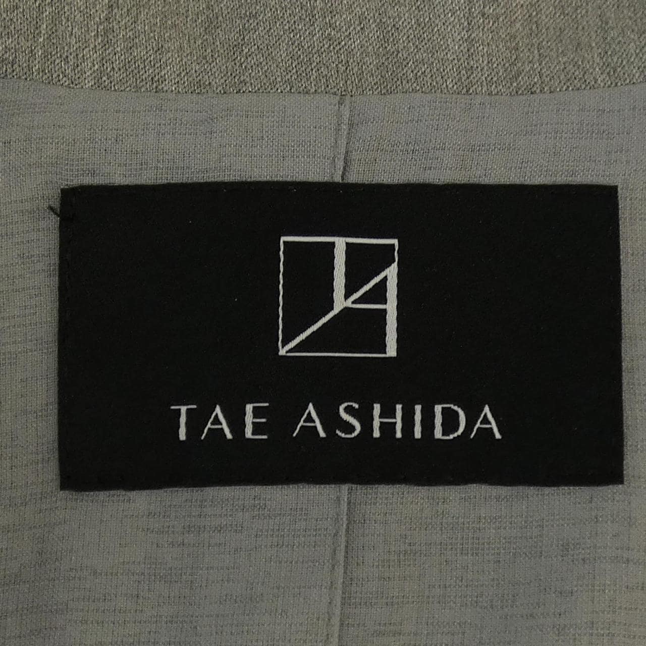 タエアシダ TAE ASHIDA ジャケット