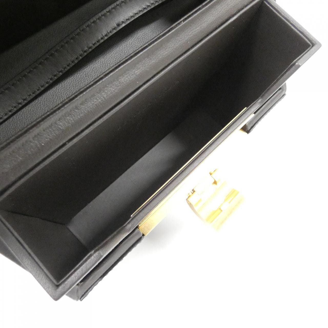 【新品】ボッテガヴェネタ 577038 VMAU2 ショルダーバッグ