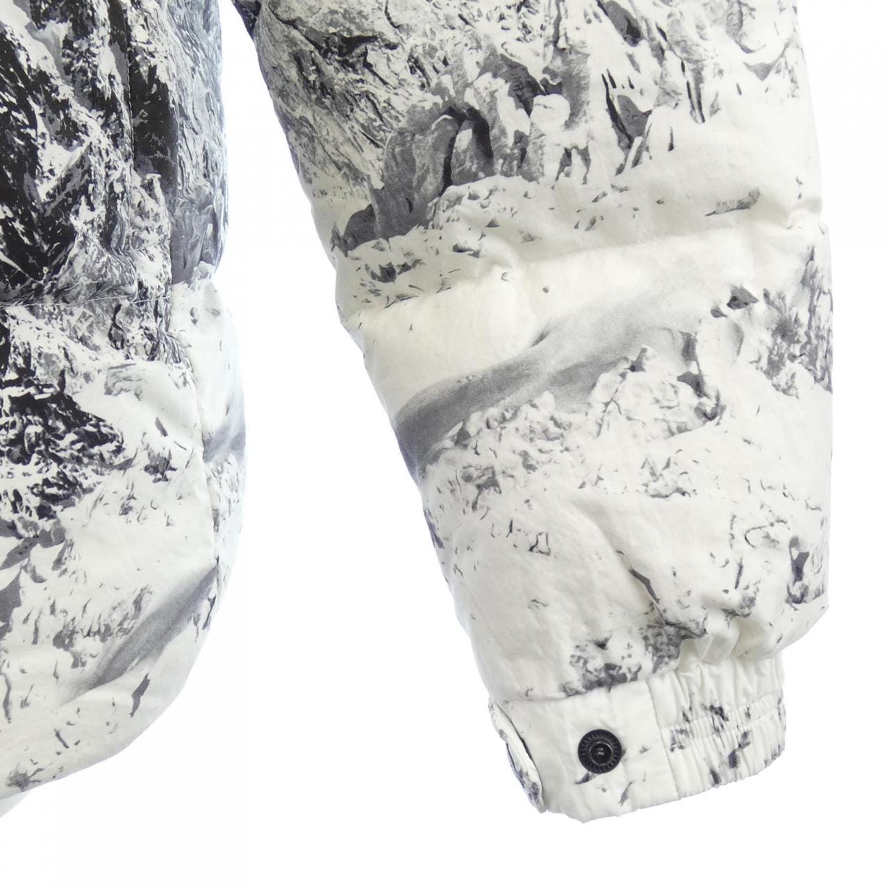 モンクレール MONCLER CHABERTON ダウンジャケット