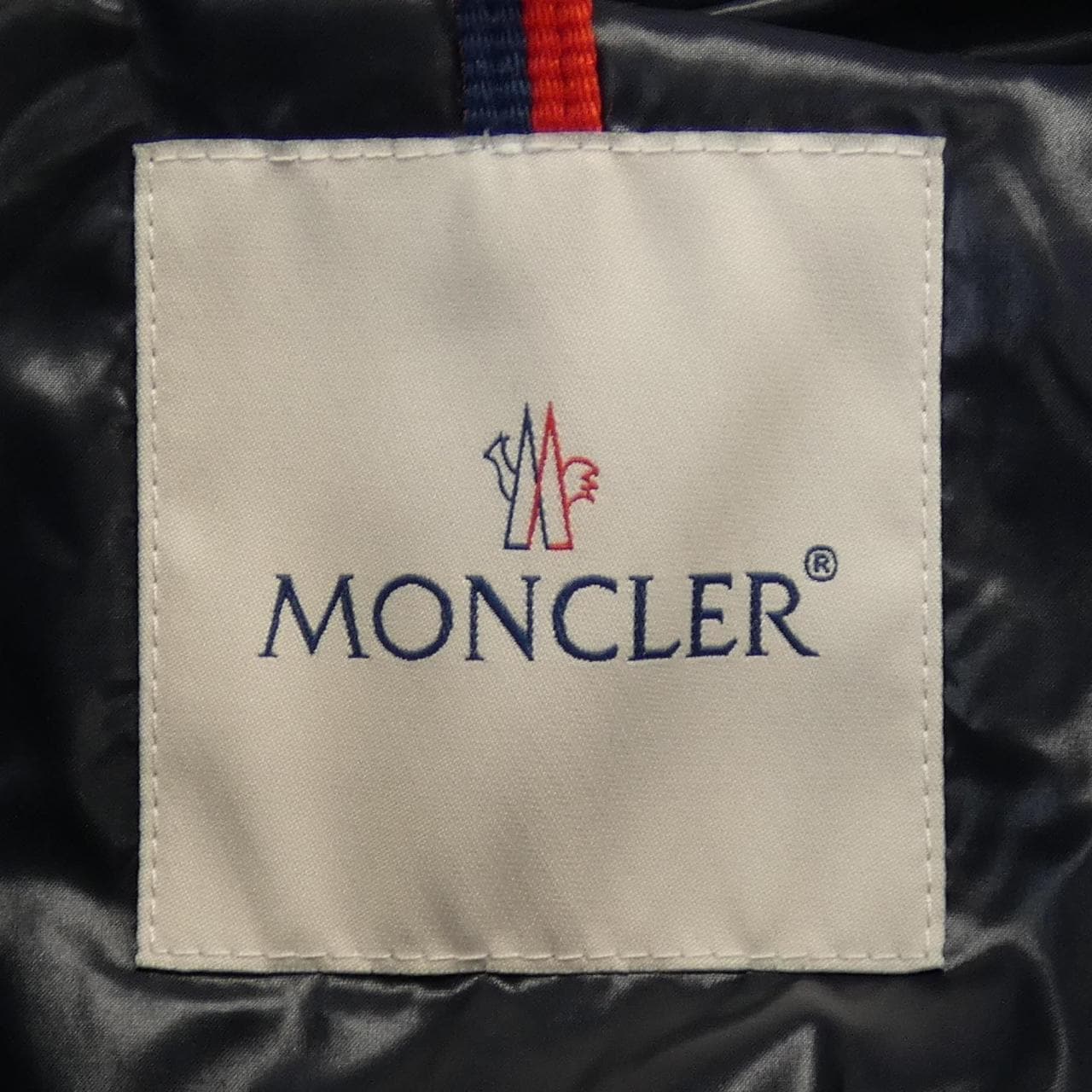 モンクレール MONCLER ダウンジャケット