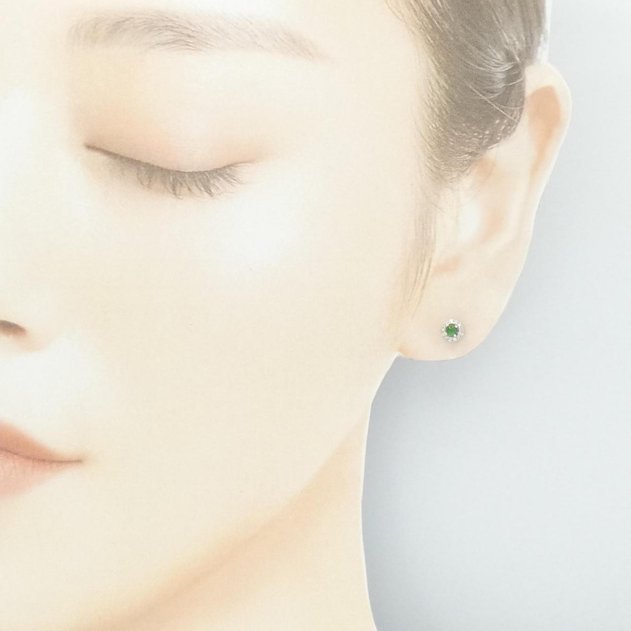 K18WG ヒスイ ピアス 0.14CT