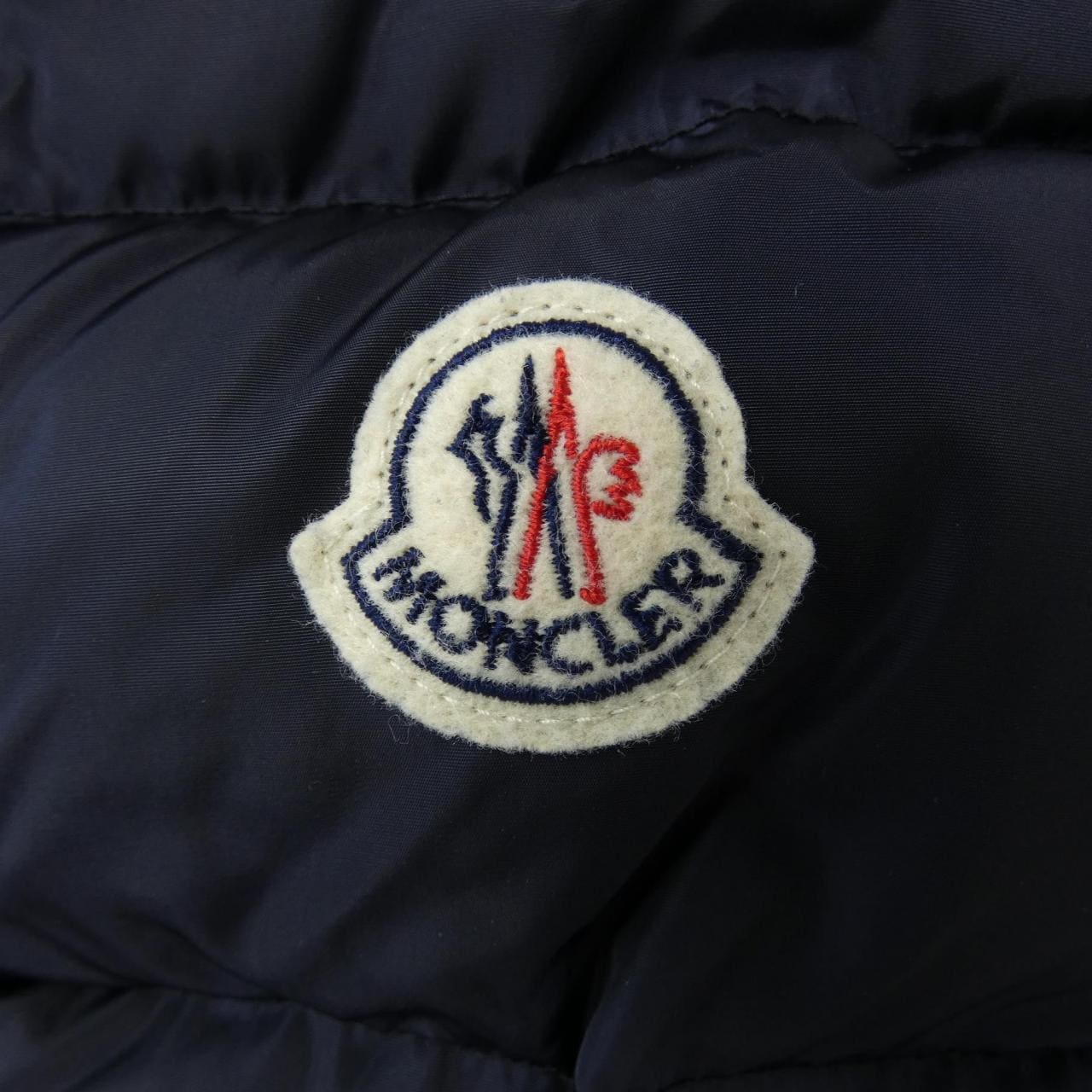 モンクレール MONCLER ダウンジャケット