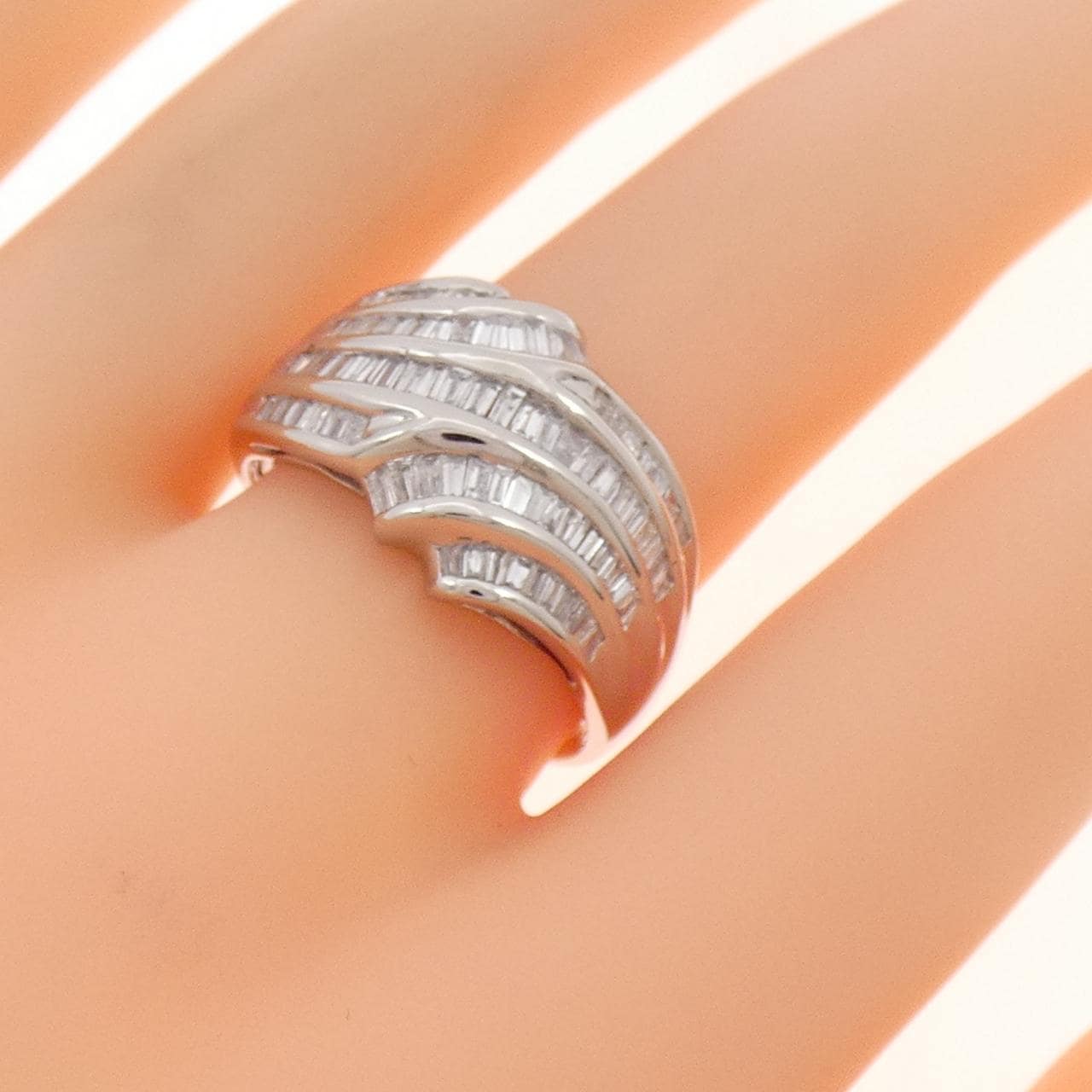 PT900 ダイヤモンド リング 1.00CT