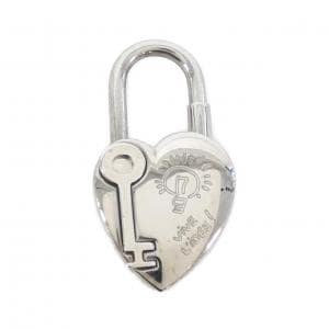 エルメス HEART カデナ 041337CK キーホルダー