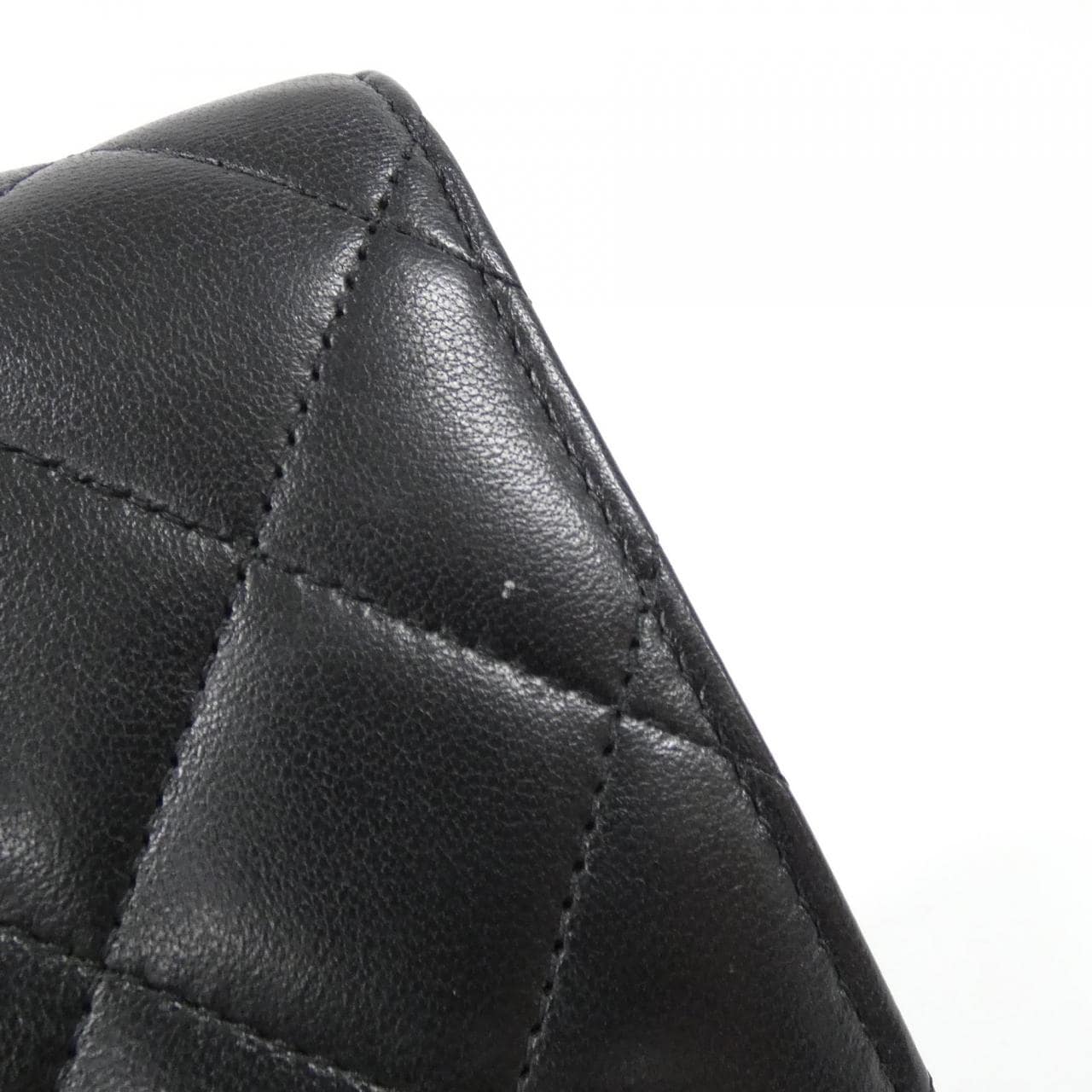 シャネル タイムレスクラシック ライン 50096 財布