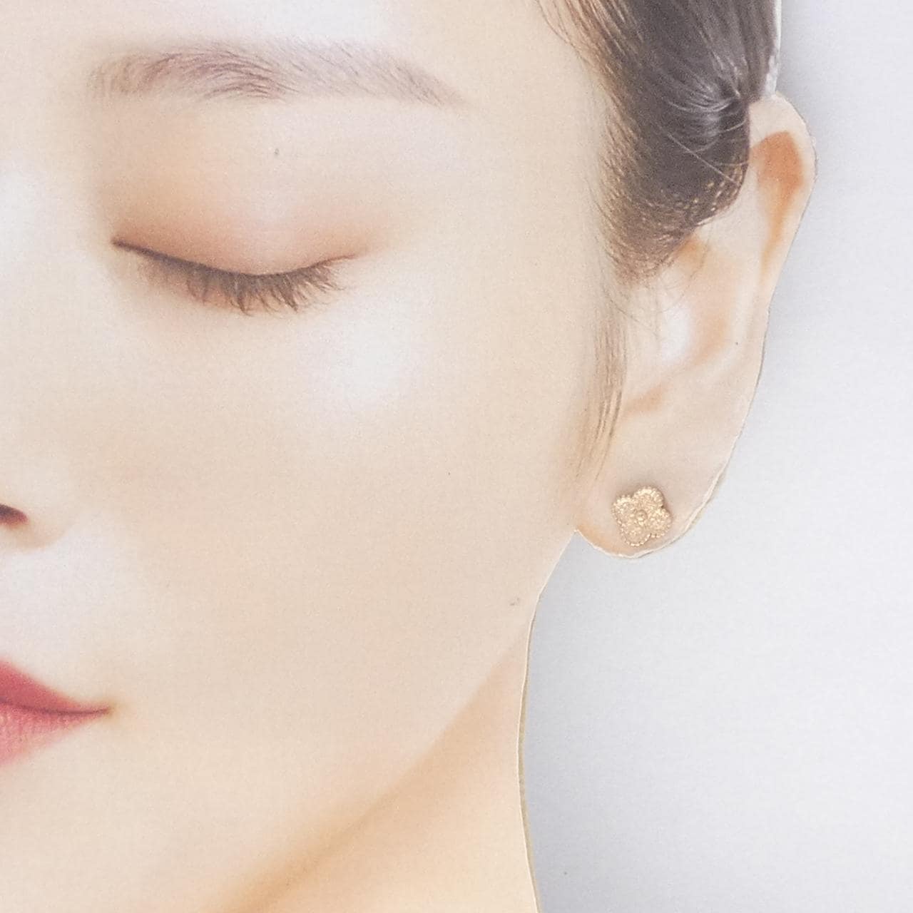 ヴァンクリーフ&アーペル スウィートアルハンブラ ピアス