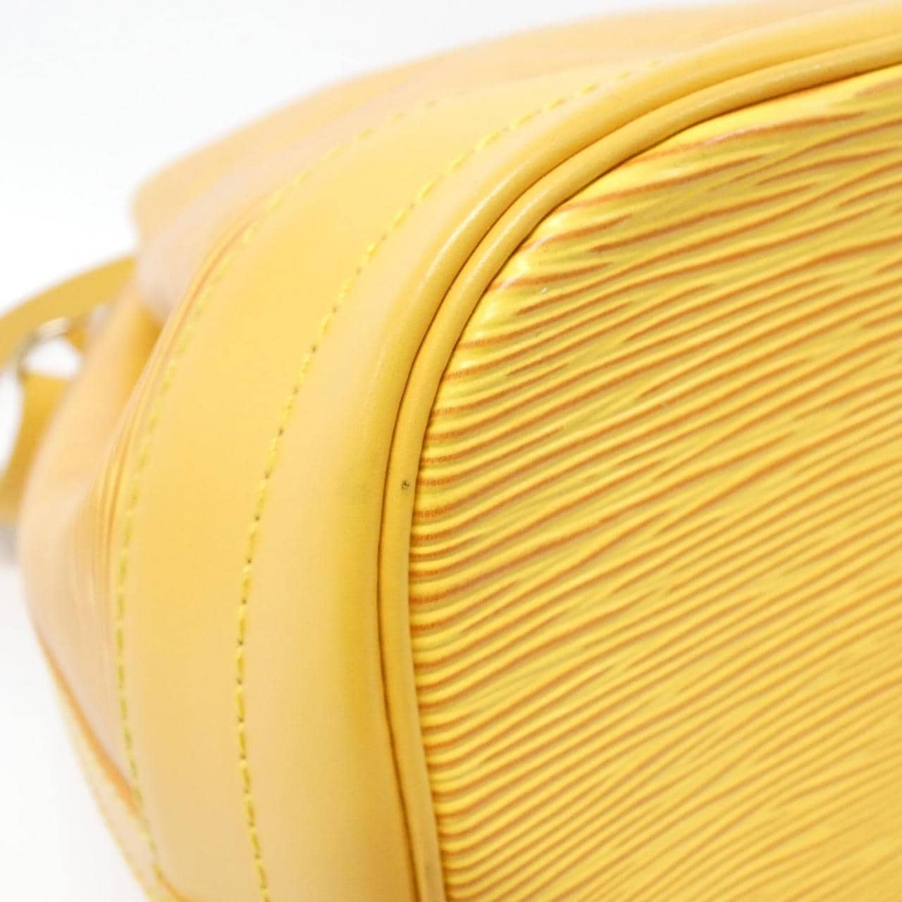 ルイヴィトン エピ ノエ M44009 ショルダーバッグ