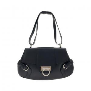 サルヴァトーレフェラガモ 21 4935 ショルダーバッグ