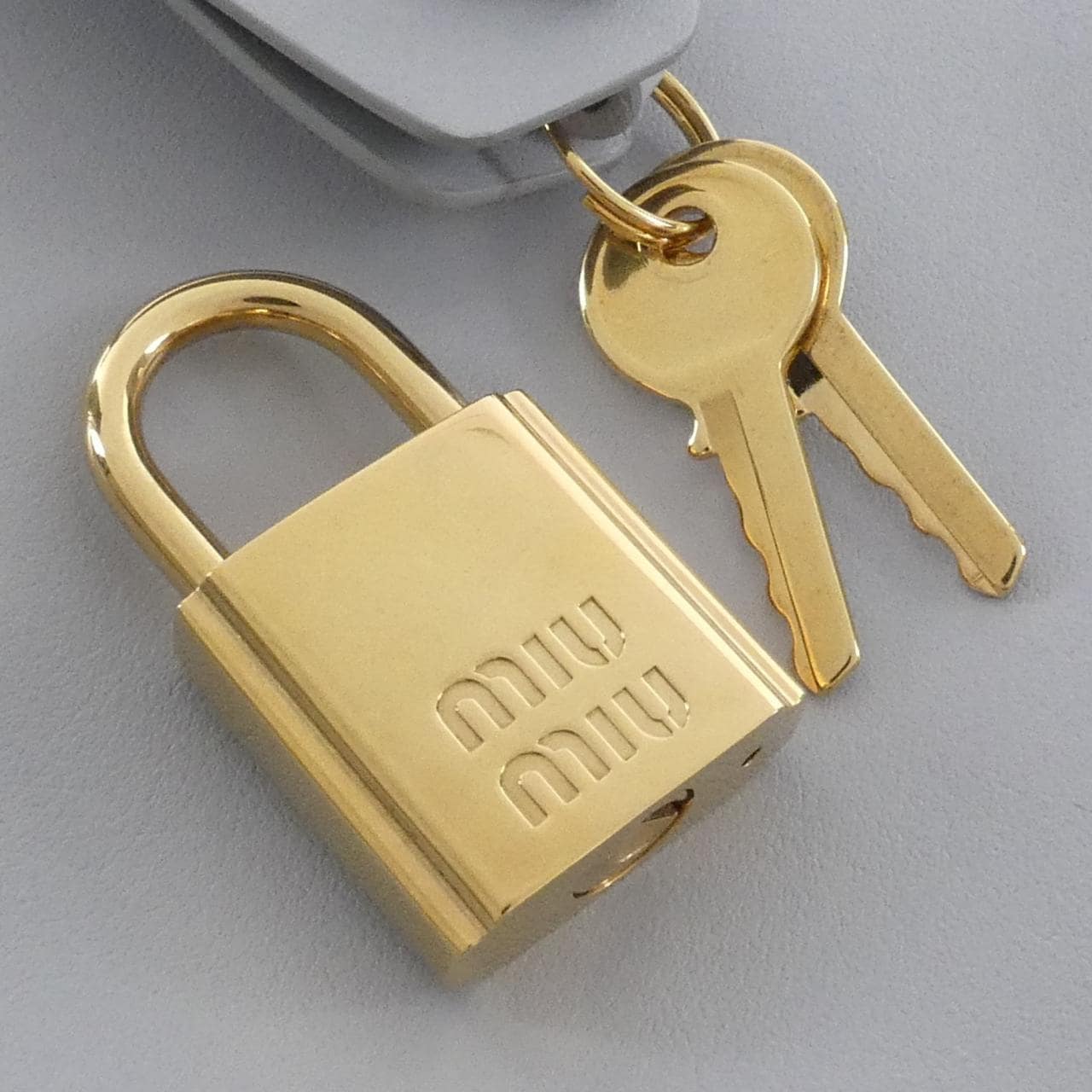 ミュウミュウ 5BB126 バッグ