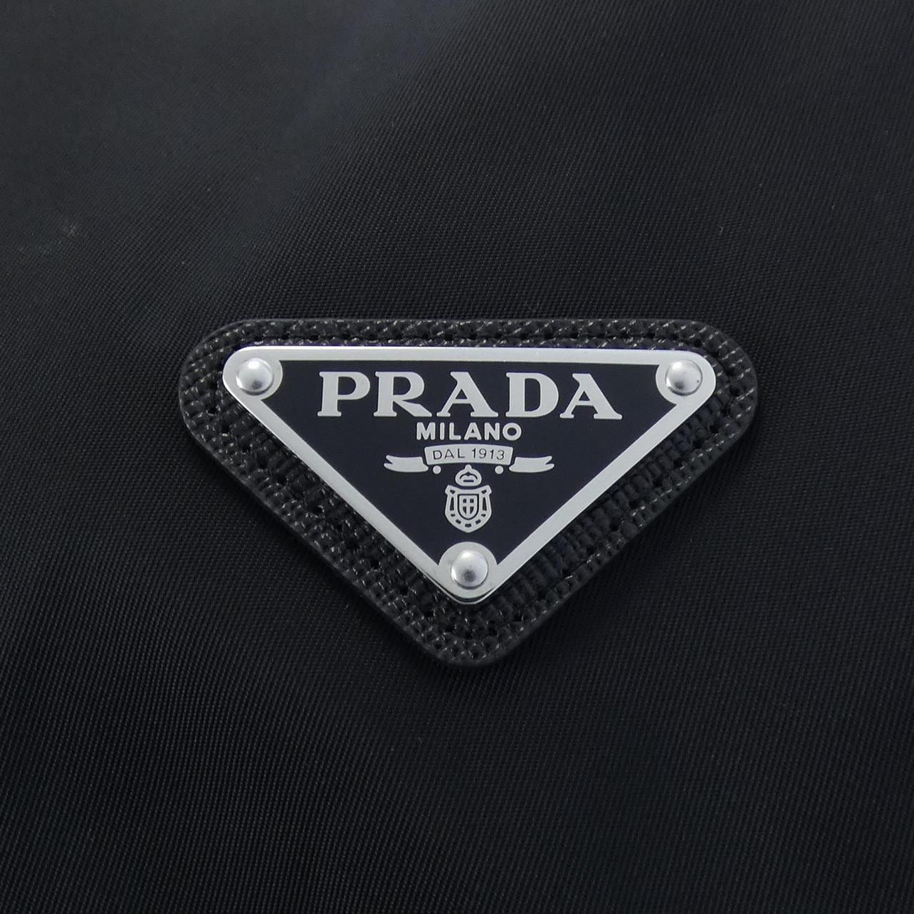 Prada Triangle Logo P25I72 R212 10FE Blouson
