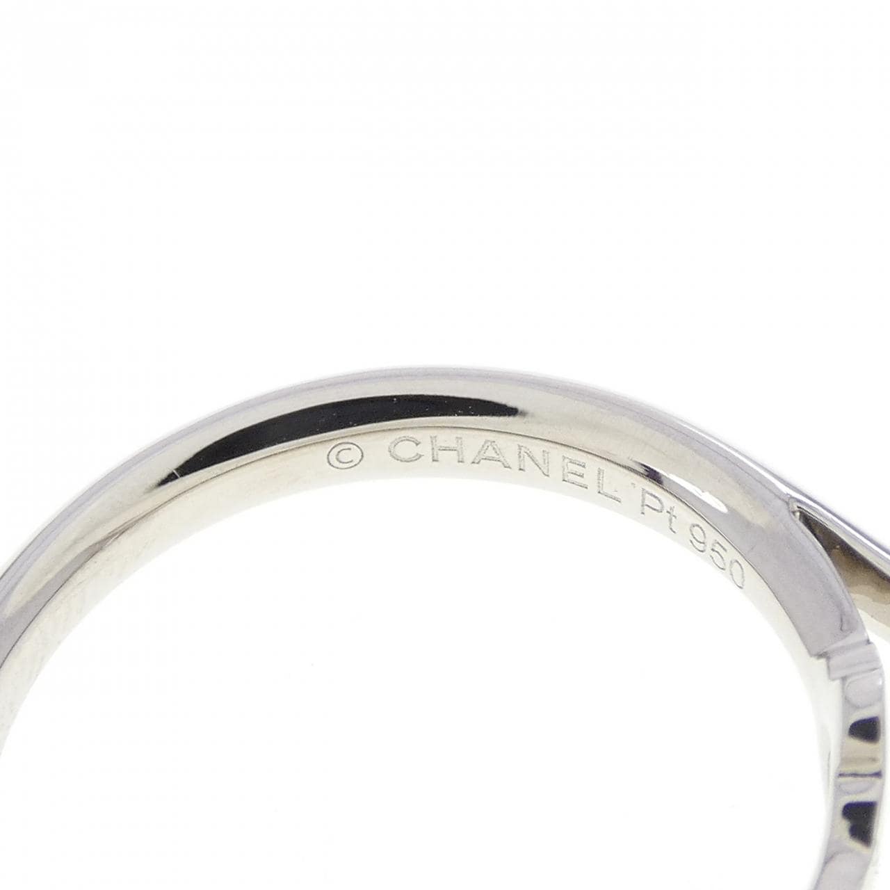 シャネル カメリア リング 0.25CT E VVS1 3EXT