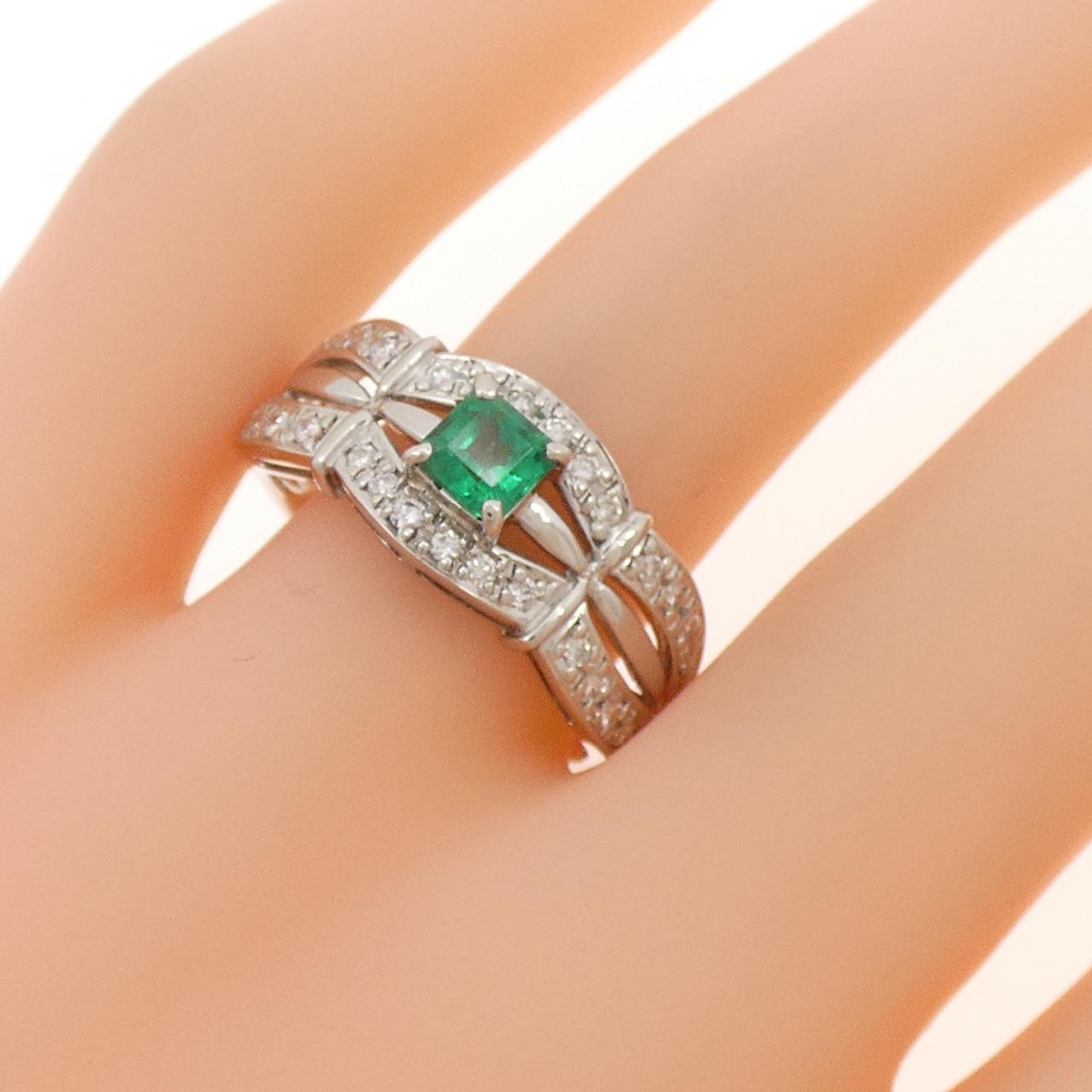 PT900 エメラルド リング 0.39CT