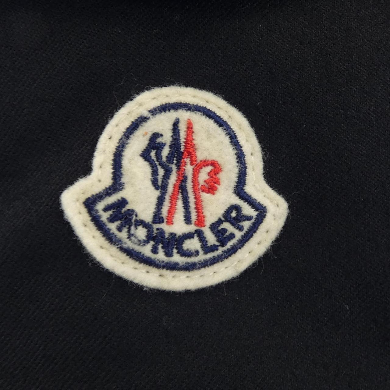 モンクレール MONCLER ダウンジャケット