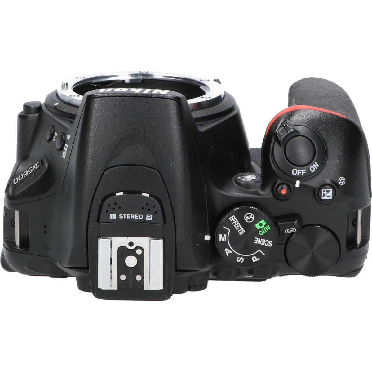 D5600