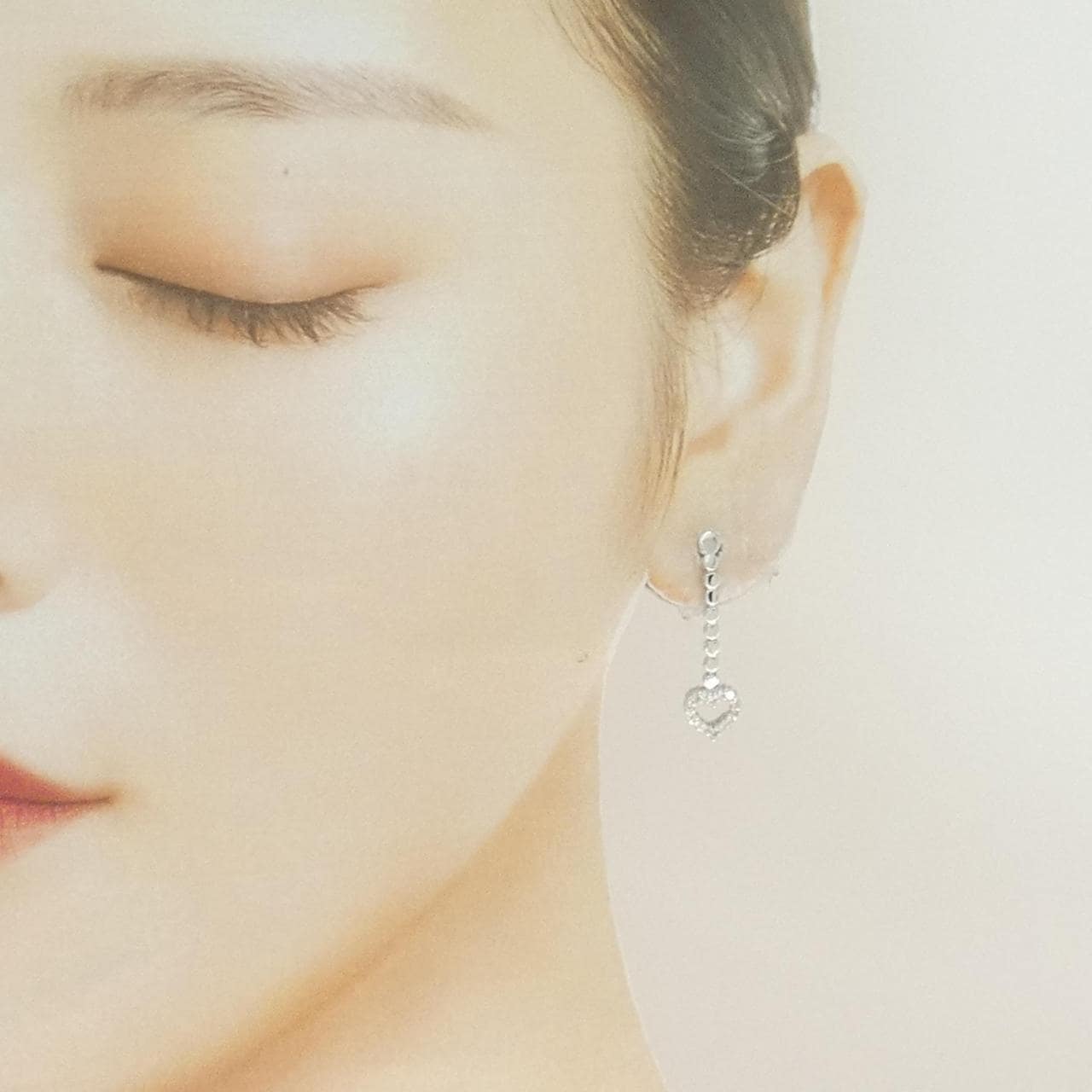 K18WG ハート ダイヤモンド ピアス 0.28CT