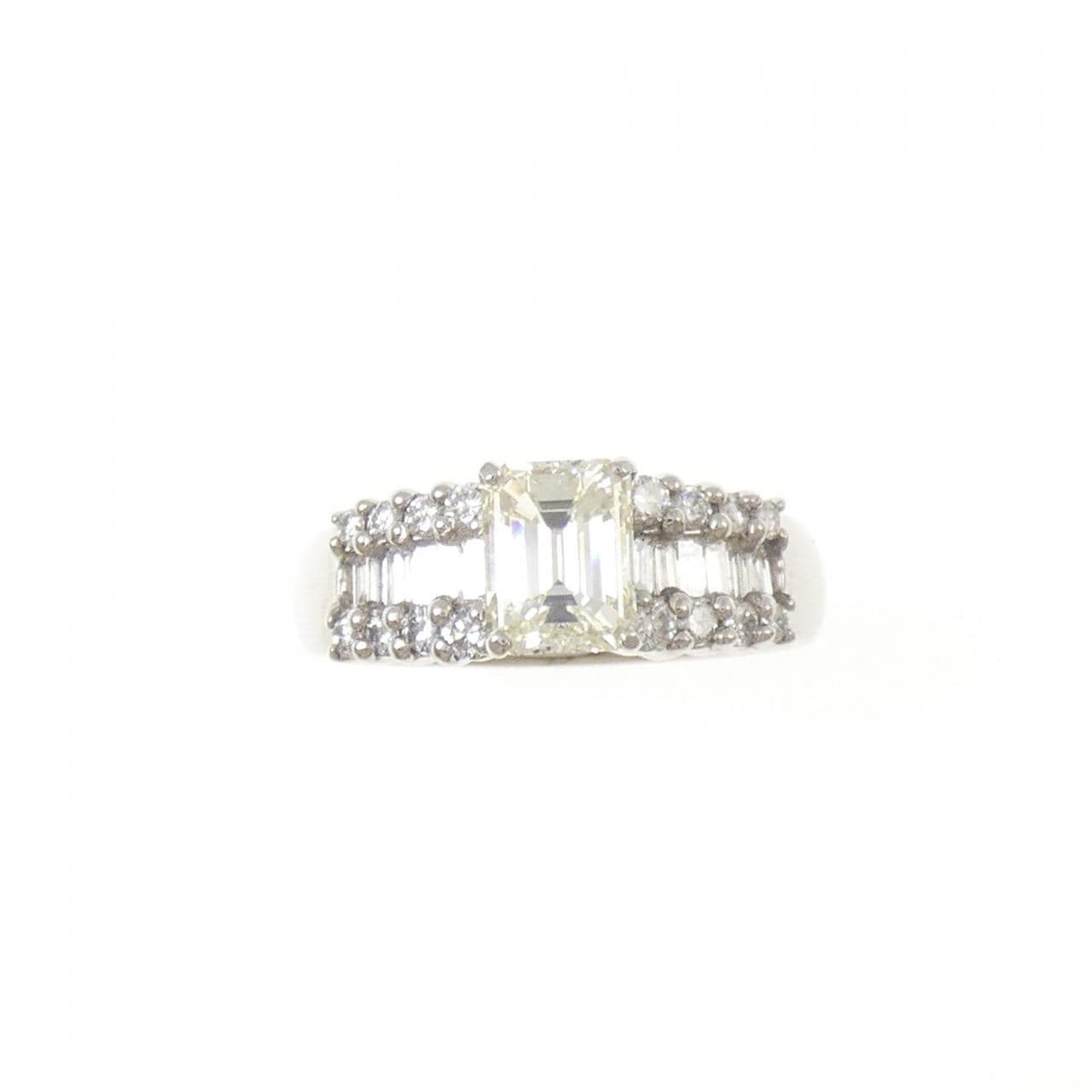PT900 ダイヤモンド リング 1.012CT M VS2 エメラルドカット