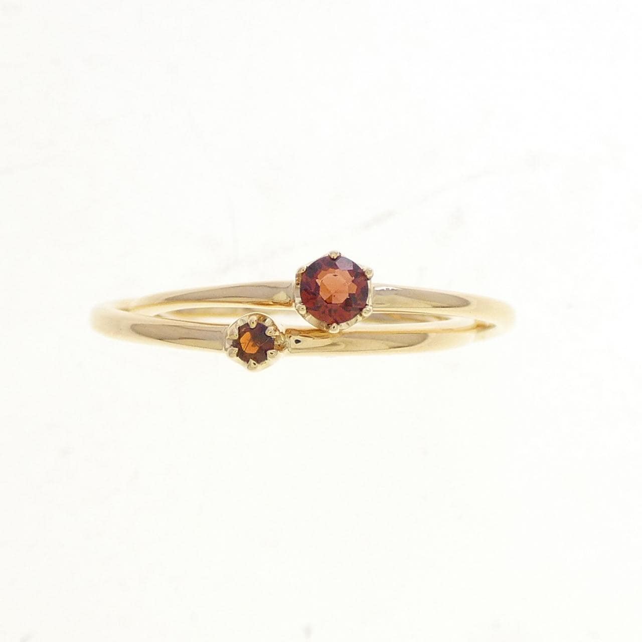 K18YG Garnet ring