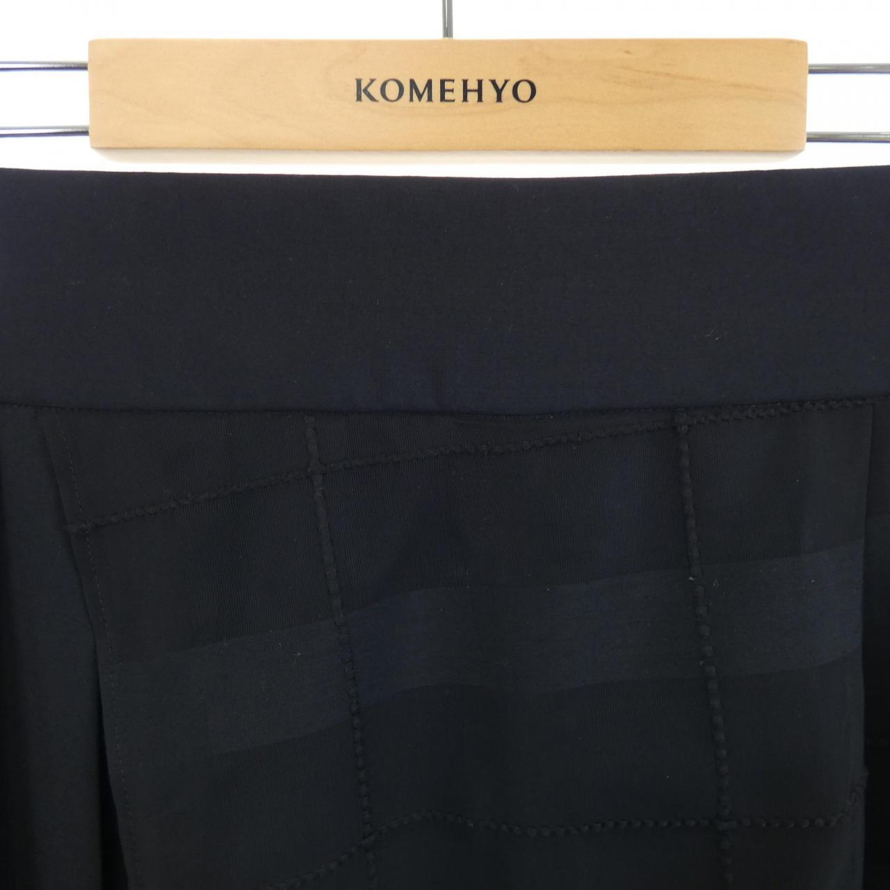 ブルーレーベルクレストブリッジ BLUE LABEL CRESTBRIDGE 55S13-370-09 スカート