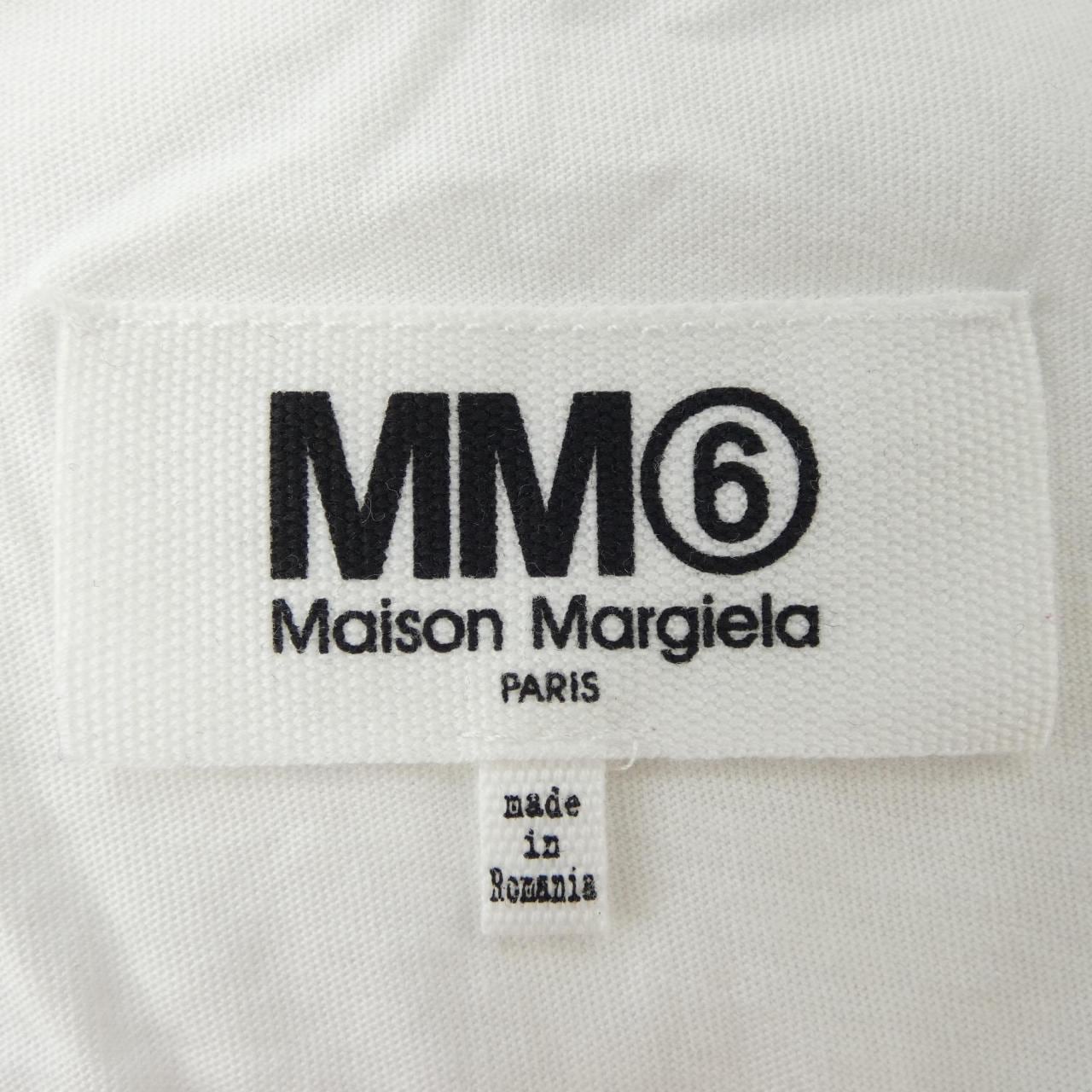 エムエムシックス MM6 S52GC0152 Tシャツ
