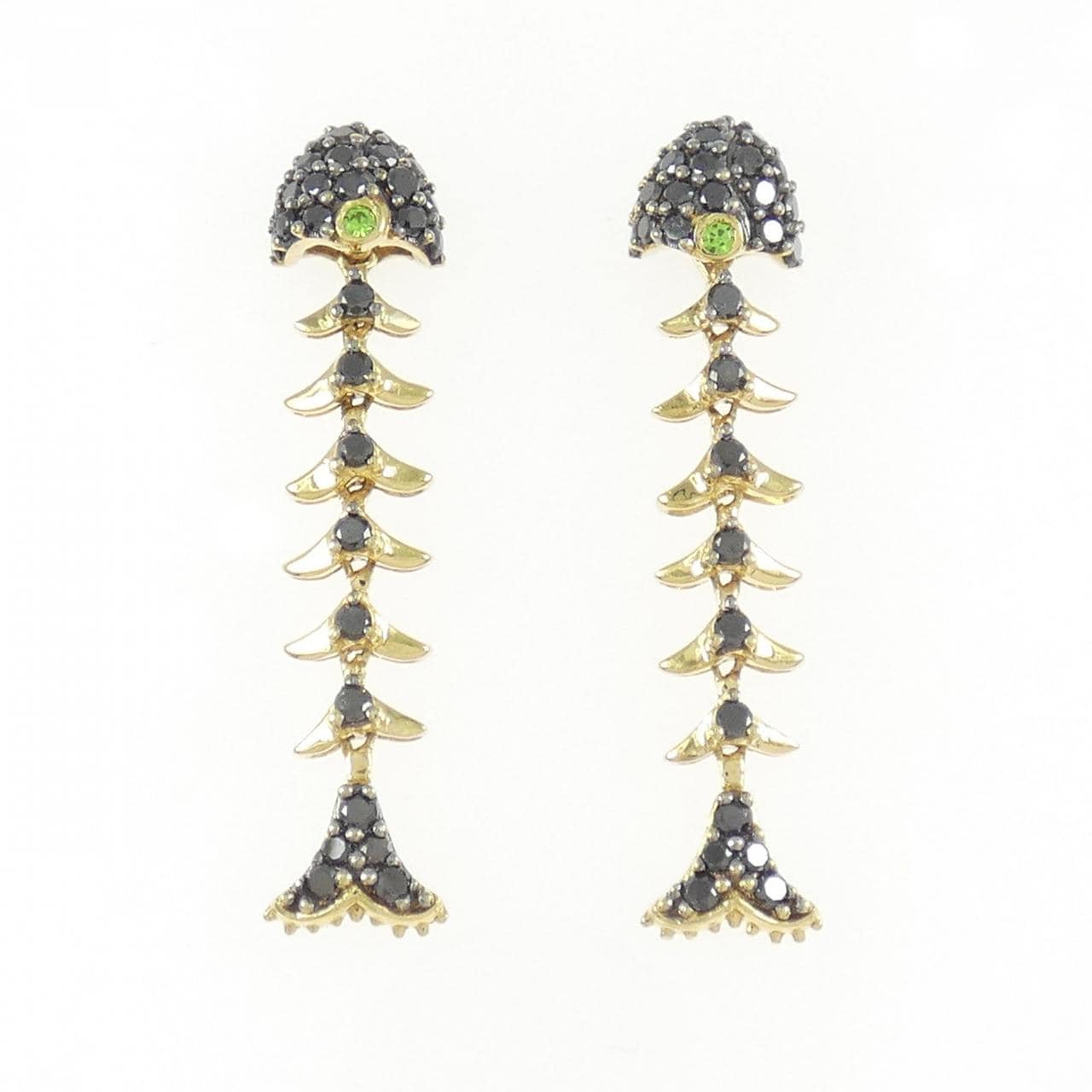 K18YG/K18BG グリーンガーネット ピアス 0.02CT