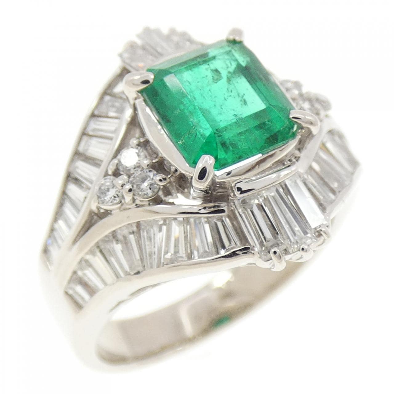 PT900 Emerald Ring 1.26CT