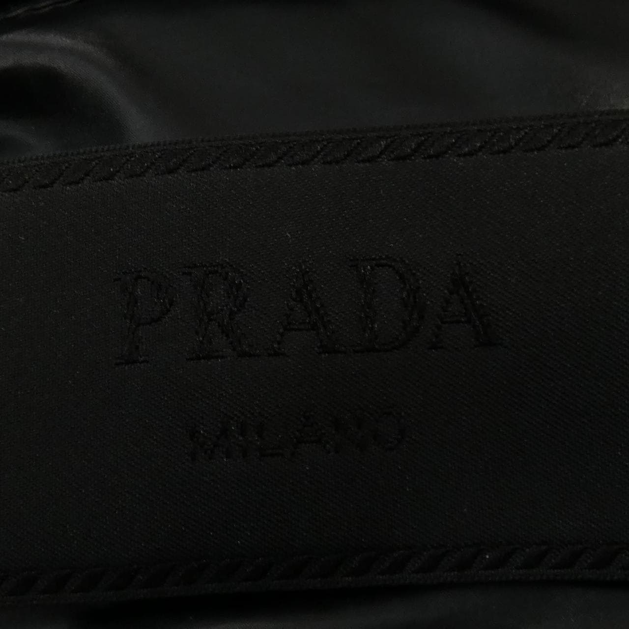 プラダ PRADA ダウンジャケット