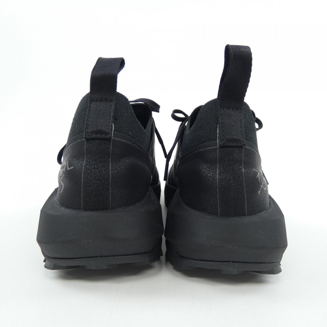 アークテリクス ARC'TERYX X000009602 スニーカー