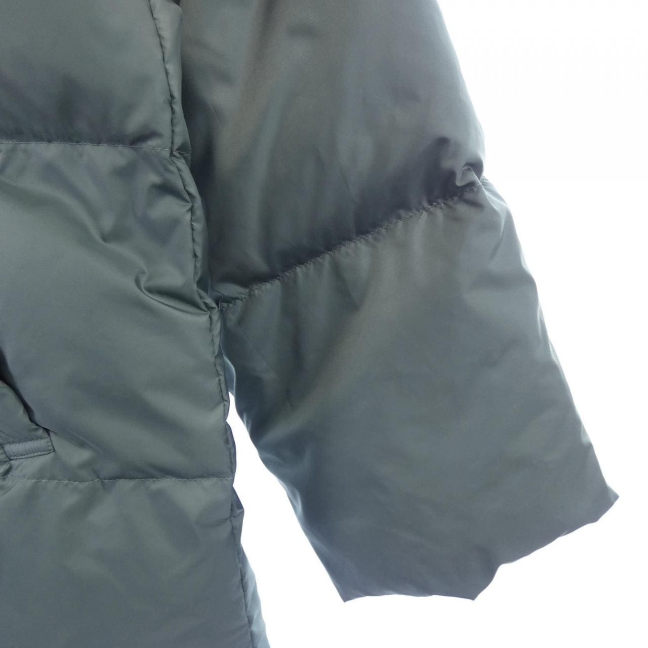 ニジュウサンク 23区 ダウンジャケット