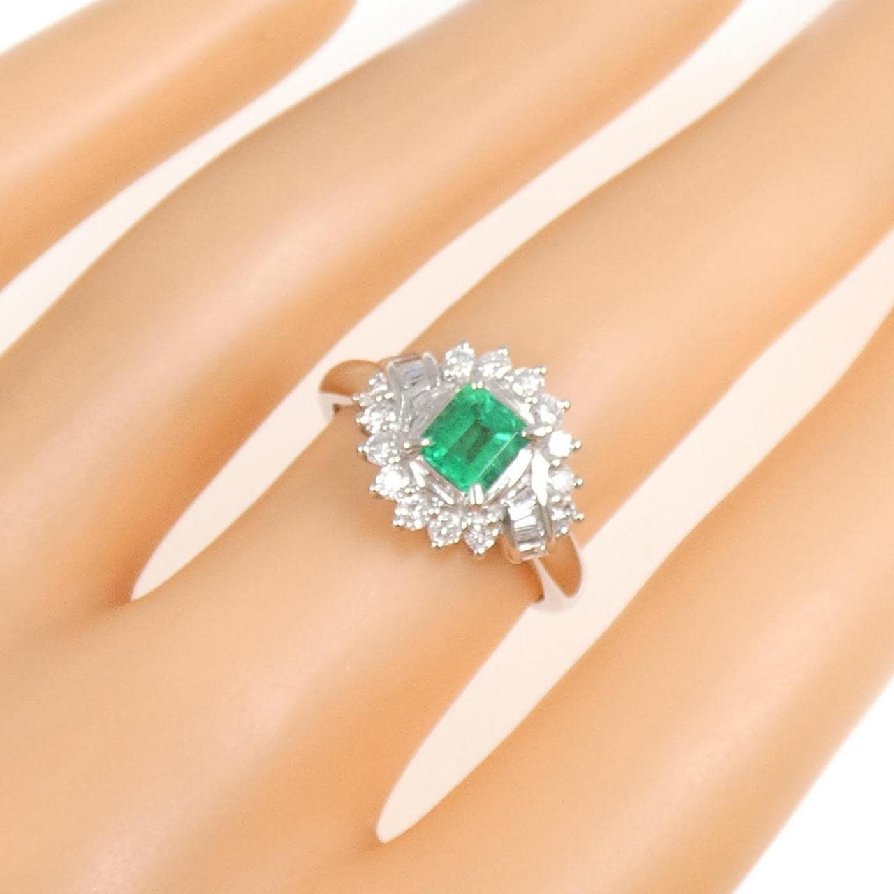 PT900 エメラルド リング 0.50CT