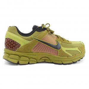 ナイキ NIKE スニーカー