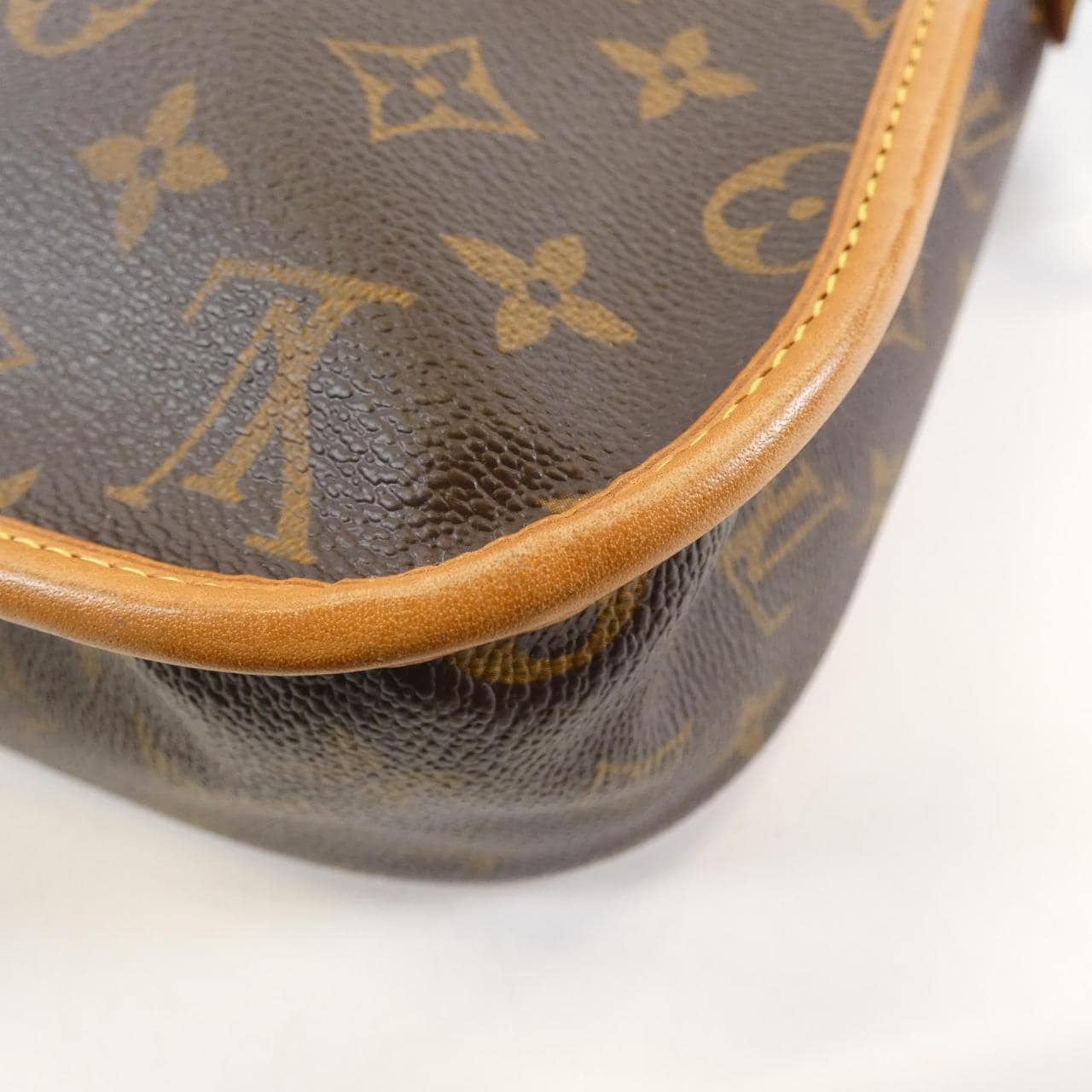 LOUIS VUITTON Monogram邮差 GM M40105 单肩包