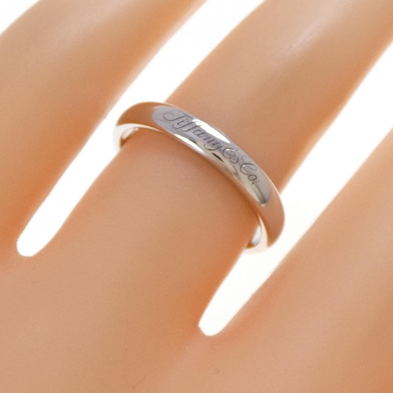 TIFFANY forever wedding band ring