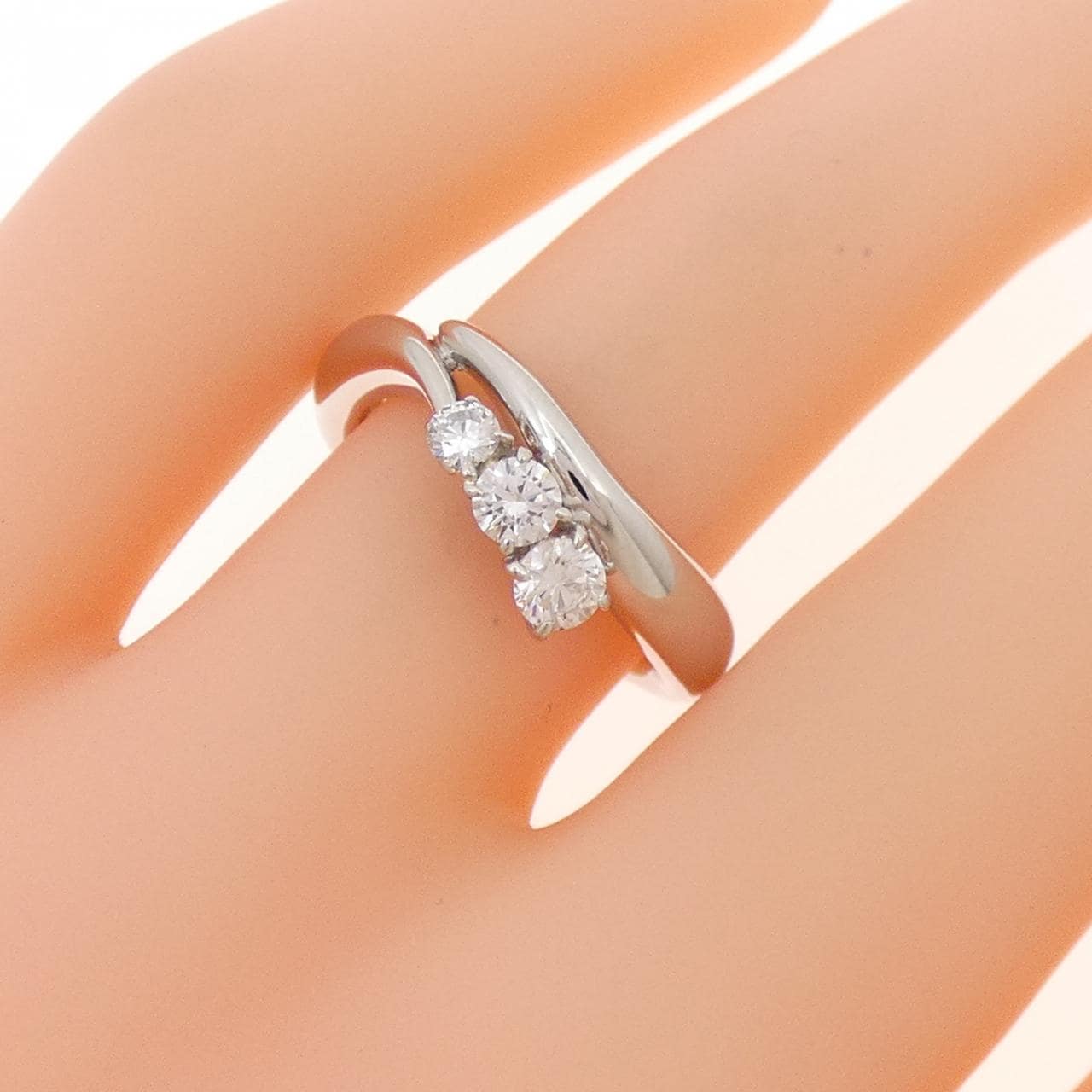 PT900 ダイヤモンド リング 0.31CT