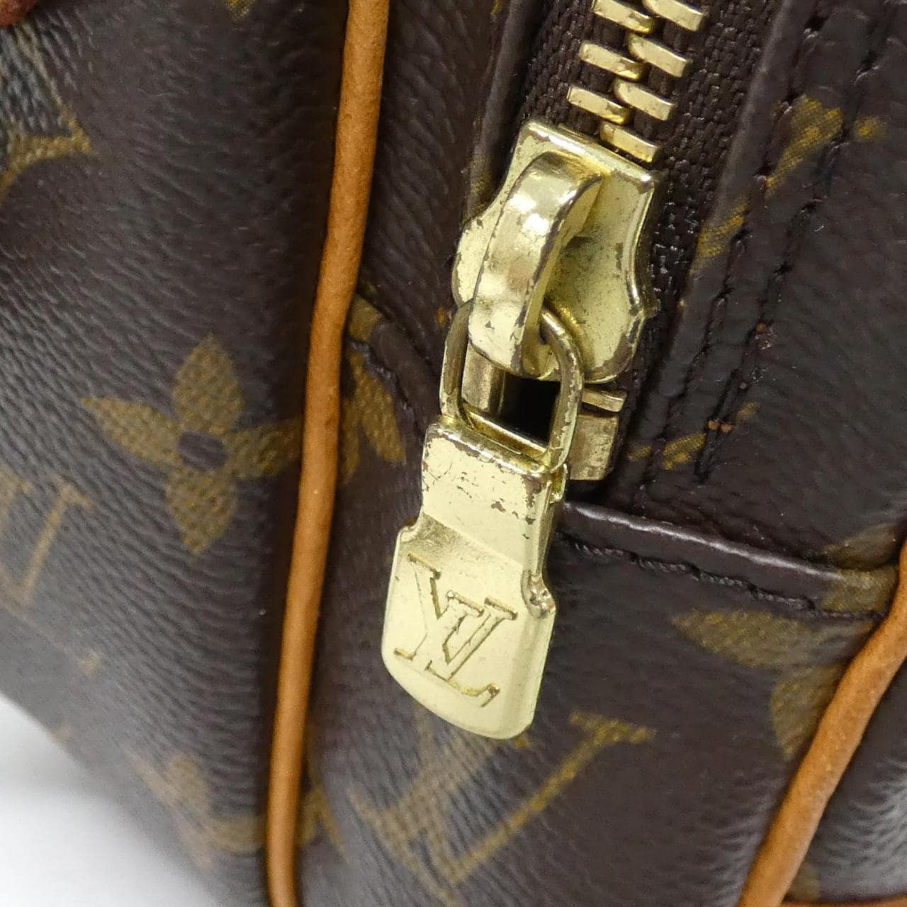 LOUIS VUITTON Monogram Amazon M45236 單肩包