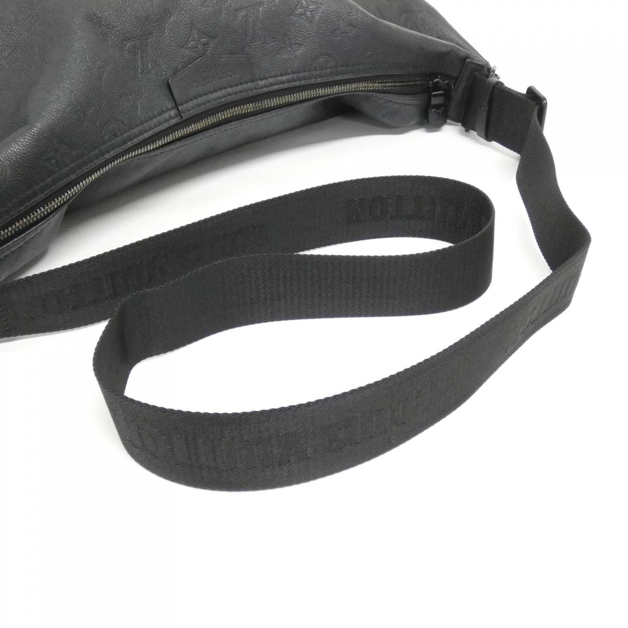 ルイヴィトン モノグラム シャドウ ホーボー ハンモックバッグ M12850 ショルダーバッグ