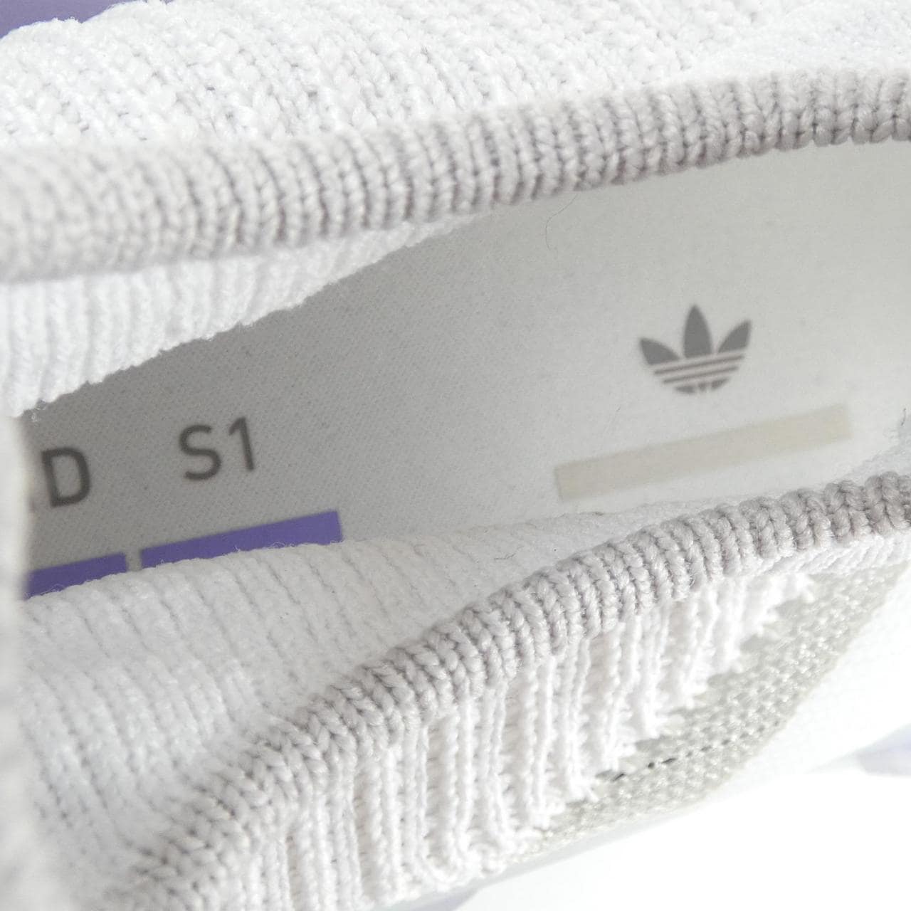 阿迪達斯ADIDAS運動鞋