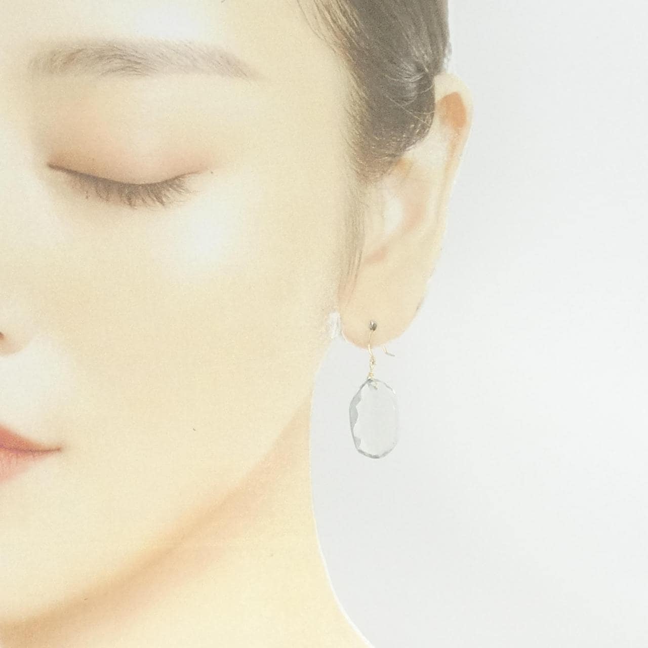 [BRAND NEW] K18YG Quartz earrings